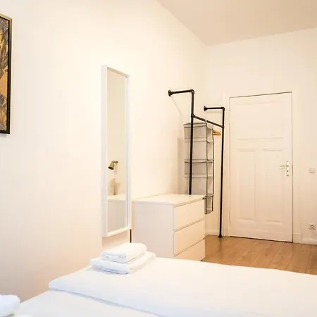 Apartamento Great In Neukoelln *