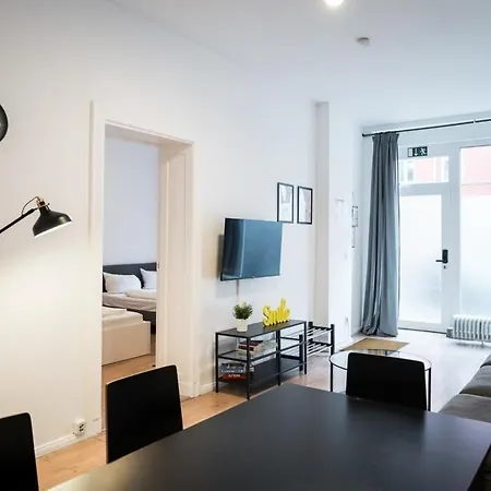 Апартаменты Great In Neukoelln *